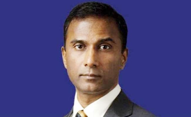 भारतीय-अमेरिकी सीनेट उम्मीदवार के मुंह पर घूंसा मारा