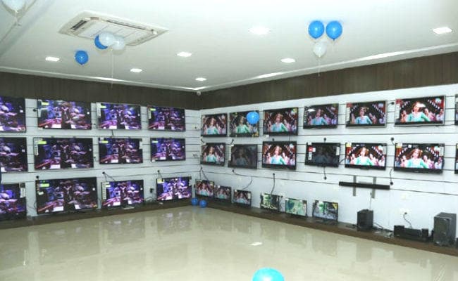 32 इंच और उससे बड़ा TV अगले महीने से हो जायेगा महंगा