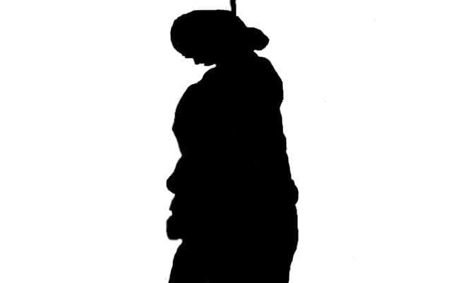 सिपाही की बेटी की सुसराल में पंखे से लटकती मिली लाश, पिता ने कहा- हत्या की गयी, ससुरालवालों ने कही खुदकुशी की बात