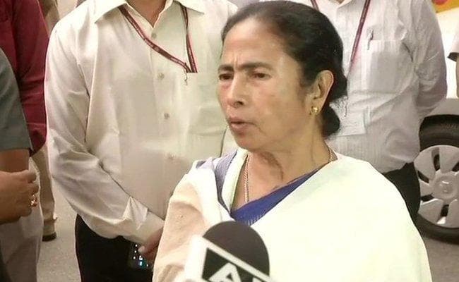 गृह मंत्री से मिलने के बाद गरजीं ममता-एनआरसी की वजह से देश में रक्तपात और गृह युद्ध छिड़ जायेगा