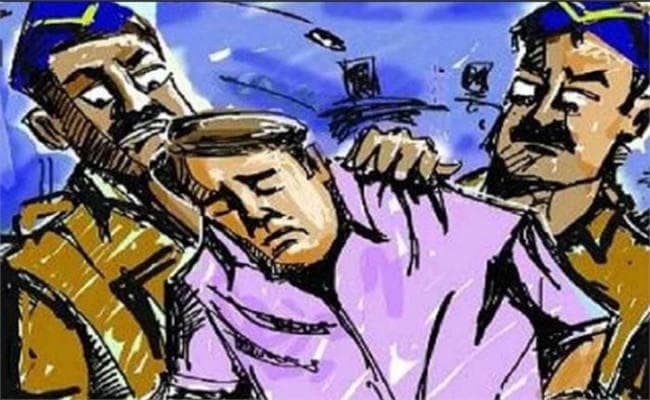 एसडीएम का स्टेनो घूस लेते गिरफ्तार