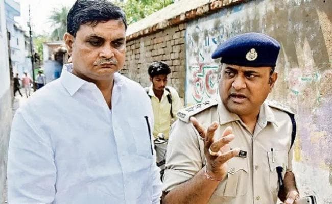 PIB ने मुजफ्फरपुर बालिका गृह दुष्कर्म मामले के मुख्य आरोपी की मान्यता रद्द की