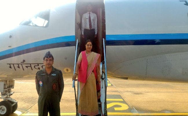 विदेश मंत्री सुषमा स्वराज तीन मध्य एशियाई देशों के लिए रवाना
