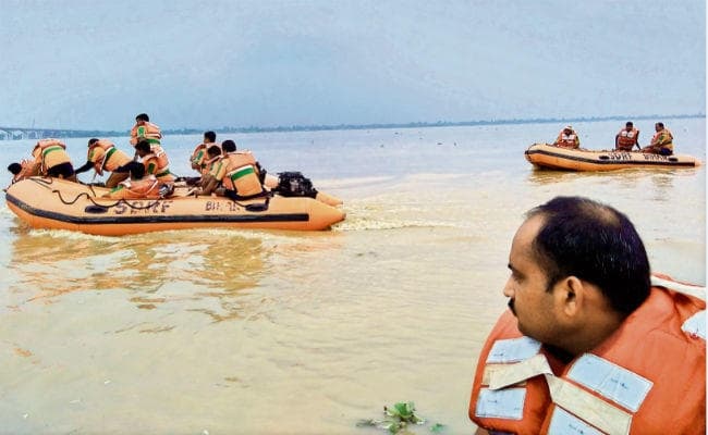 पटना : उत्तराखंड के गोताखोर खोजेंगे पांच दिन पहले गंगा में गिरी स्‍कॉर्पियो