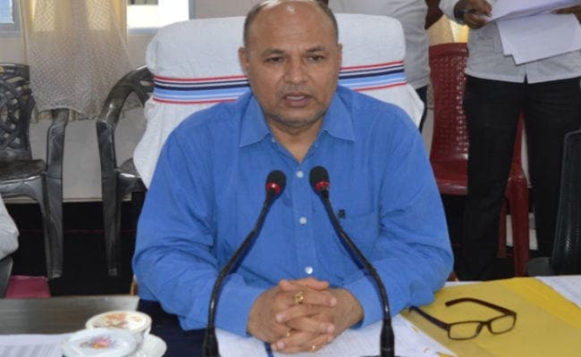 सिमडेगा में विकास योजनाओं में लक्ष्य की प्राप्ति नहीं होने पर नपेंगे बीडीओ : उपायुक्त