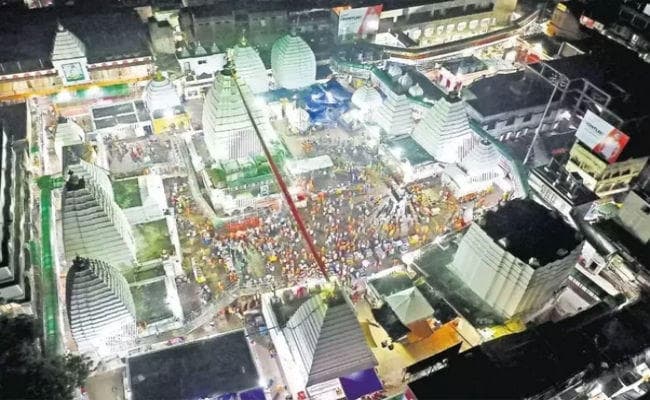 बाबा मंदिर प्रांगण के 22 अन्य मंदिरों की महत्ता