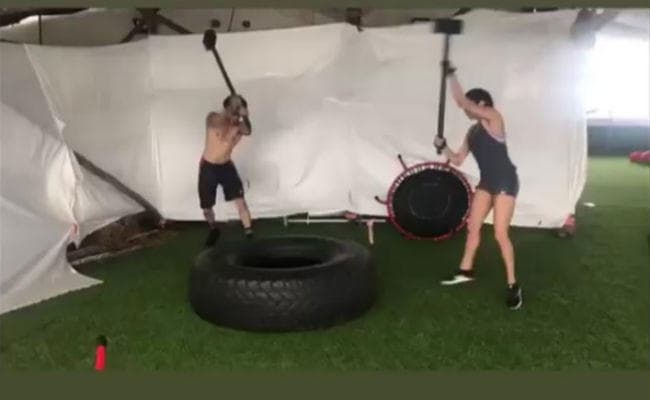 VIDEO: जाह्नवी कपूर-ईशान खट्टर ने खुले मैदान में किया ऐसा वर्कआउट, छूटे पसीने