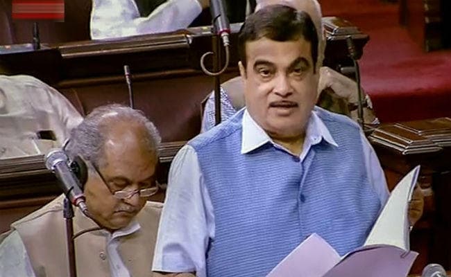 20 साल पुरानी गाड़ियों को कबाड़ में बदलने की नीति पर फिर से सलाह लेगी सरकार