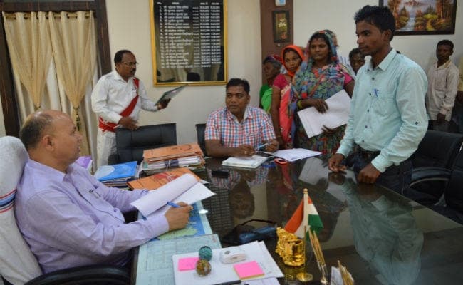 सिमडेगा : प्रज्ञा केंद्र द्वारा गबन मामले में उपायुक्त ने दिया प्राथमिकी दर्ज करने का निर्देश