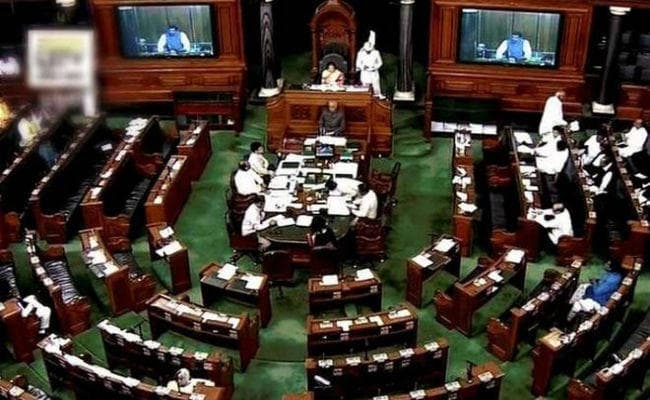 चर्चा के बाद लोकसभा से अनुसूचित जाति/अनुसूचित जनजाति विधेयक पास