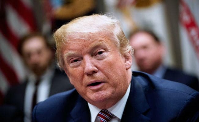 ट्रंप ने ईरान पर फिर लगाया प्रतिबंध, कहा-नये परमाणु समझौते पर विचार करने को तैयार