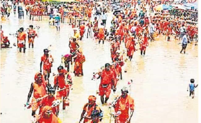 श्री शिव शक्ति सेवा समिति के शिविर में महारुद्राभिषेक