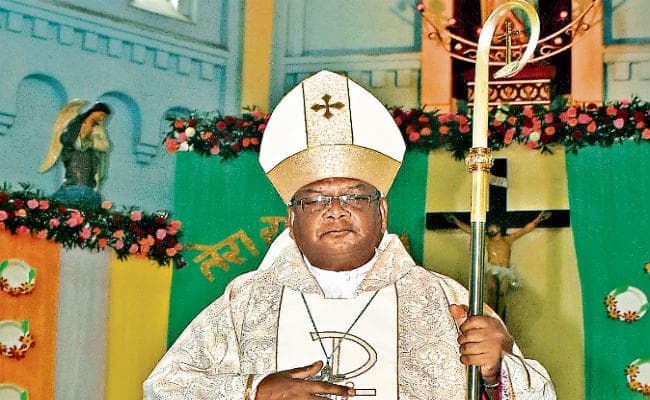 बिशप फेलिक्स टोप्पो एसजे बने रांची के चौथे आर्चबिशप, कहा, किसी भी मजहब के हों,  प्रेम, शांति व न्याय के लिए काम करें