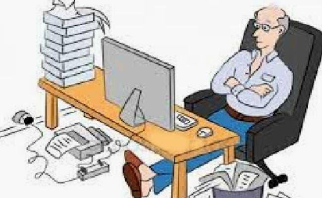 संविदा पर कार्यरत कर्मियों को मिलेगी नियमित कर्मियों की सुविधा, कमेटी ने सौंपी रिपोर्ट