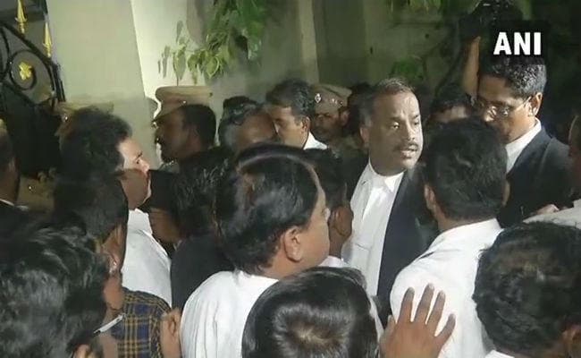 करुणानिधि के अंतिम संस्‍कार विवाद में नया मोड़, याचिकाकर्ता दुरईस्‍वामी ने वापस ली अपनी याचिका