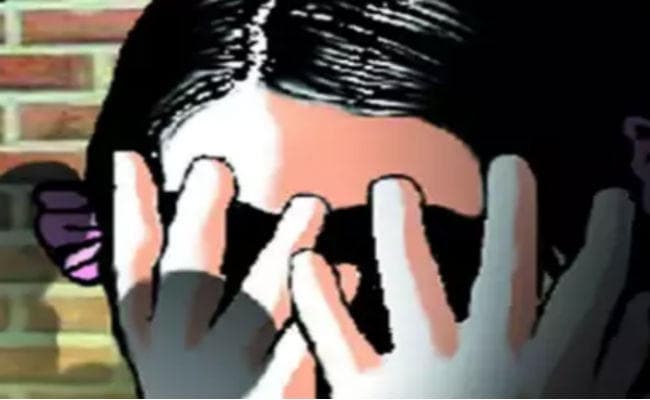 गुमला : चार साल पहले रांची में बेची गयी बच्ची भाग कर पहुंची घर, कहा, मैं पढ़ना चाहती हुं