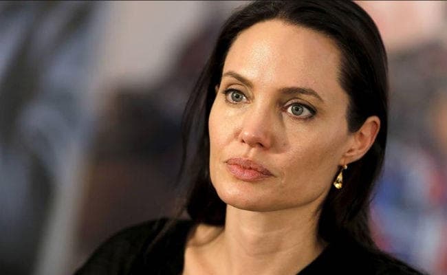 बच्चों के गुजर-बसर के लिए पर्याप्त पैसा नहीं दे रहे पिट : एंजलिना जॉली