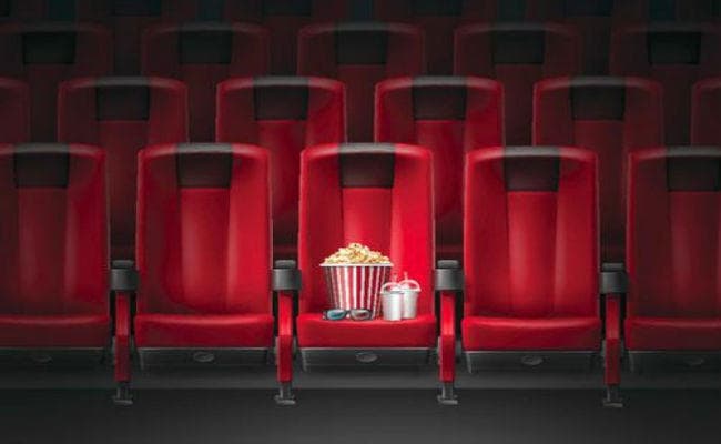 Rs 5 का PopCorn Rs 250 में क्यों? मल्टीप्लेक्सों की मनमानी पर कोर्ट ने सरकार से पूछा यह सवाल