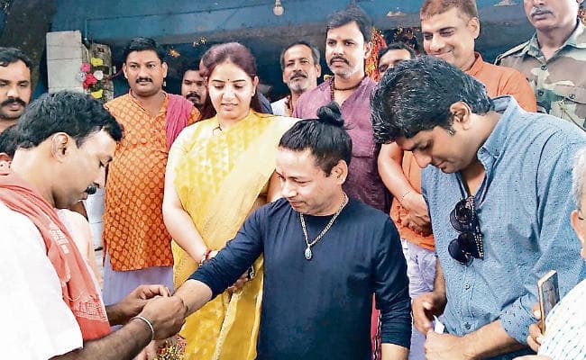 रजरप्पा : गायक कैलाश खेर ने की मां छिन्नमस्तिके की पूजा