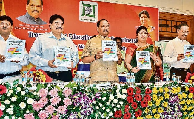 रांची : शिक्षा विभाग को पैसा नहीं, बल्कि बेहतर प्रशासन व प्रबंधन की जरूरत : सीएम रघुवर दास