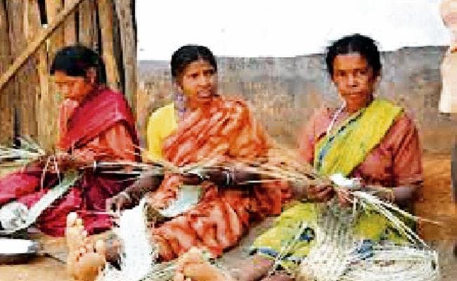 व्यवसाय में भी दम दिखा रहे आदिवासी, चुनौतियां पहले से कहीं ज्‍यादा