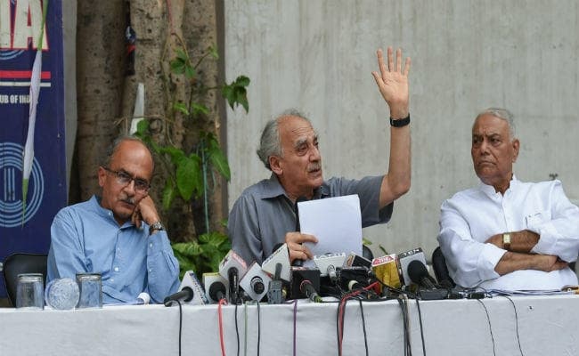 सिन्हा-शौरी का आरोप- बोफोर्स से भी बड़ा है राफेल से जुड़ा घोटाला, पढ़ें जेटली और सीतारमण का जवाब