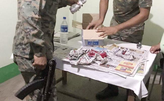 झारखंड में सिविल सर्जन के कमरे से मिले आठ बंडल डेटोनेटर