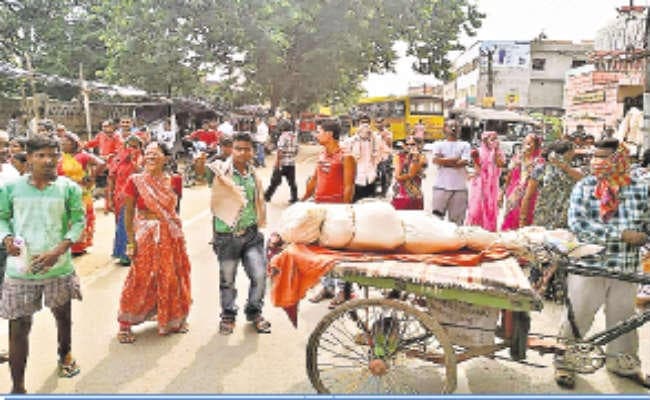 शव के साथ बाइपास रोड किया जाम, आरोपितों की गिरफ्तारी की मांग