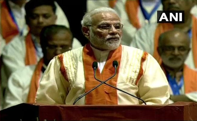 आईआईटी बंबई के छात्र हीरा हैं, इन्होंने देश को नयी दिशा दी : नरेंद्र मोदी