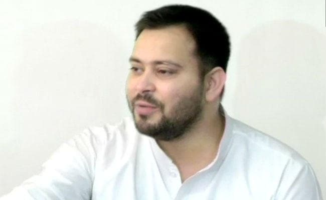 मुजफ्फरपुर बालिका गृह कांड : तेजस्वी ने दिल्ली में प्रेस वार्ता कर CM पर साधा निशाना, कहा- आरोपितों को बचाया जा रहा