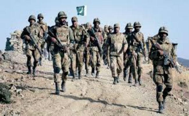 अमेरिका ने पाक सैनिकों को प्रशिक्षित करना बंद किया