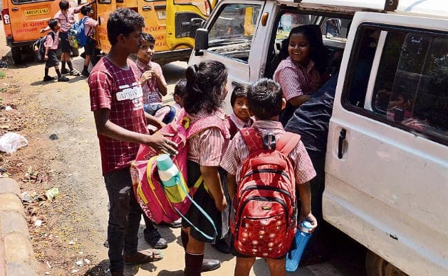 पटना : राष्ट्रीय बाल अधिकार संरक्षण आयोग की सिफारिश, बच्चे के वजन का 10% हो बस्ते का भार