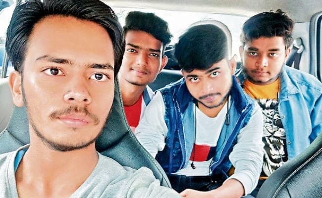 अनगड़ा : ओला कैब से फॉल घूमने गये थे चार दोस्त, तीन छात्रों की जोन्हा फॉल में डूब कर मौत