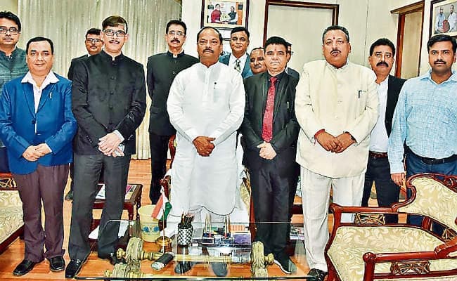 रांची : मुफ्त कानूनी मदद देने का प्रस्ताव दे काउंसिल: सीएम