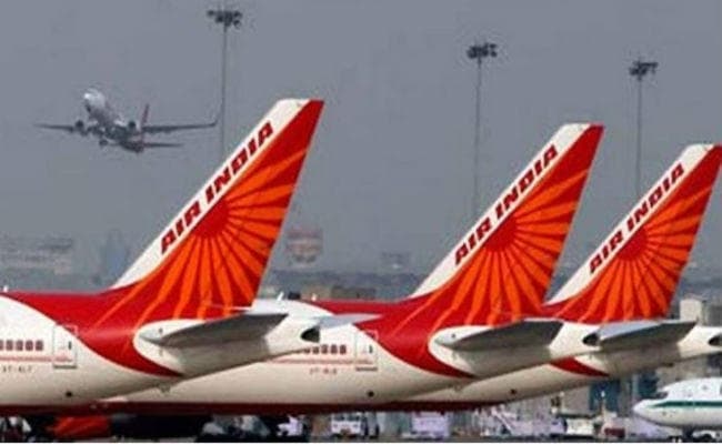 ‘कल-पुर्जों की कमी से एयर इंडिया के 19 विमान हैं परिचालन से बाहर”