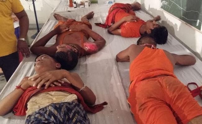 बाबा गरीबनाथ मंदिर में भगदड़ मची, दो दर्जन से अधिक कांवरिया घायल