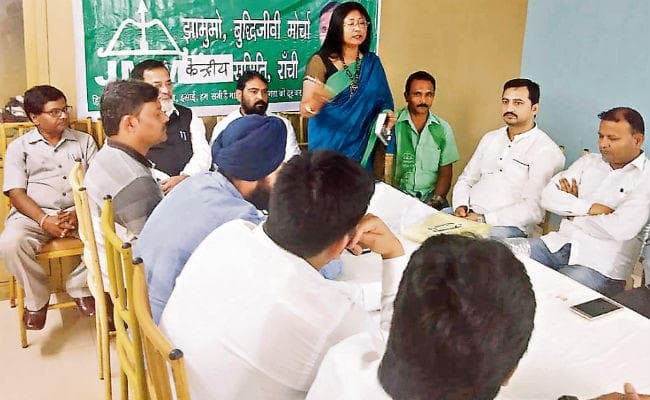 रांची : हर जिले में पार्टी से प्रबुद्ध लोगों को जोड़ा जाये : विनोद पांडेय