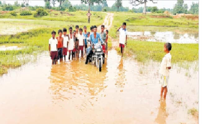 विकास भूल गया है मधगोपाली का रास्ता
