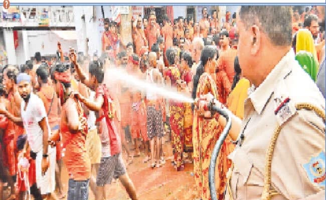 कांवरियों के रिकॉर्ड जलार्पण में सहायक बना बाह्य अरघा