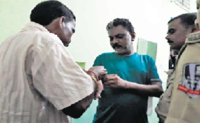 न्यू जलपाईगुड़ी से माटीगाड़ा थाना शिफ्ट हुआ हिम्मत सिंह, किसी को मिलने की भी इजाजत नहीं दी गयी