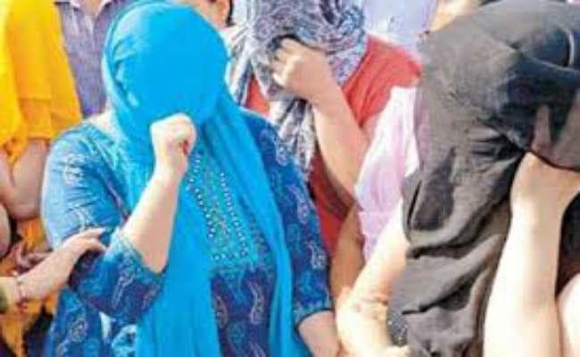 बंगाल की चार महिलाओं को बंधक बना देह व्यापार