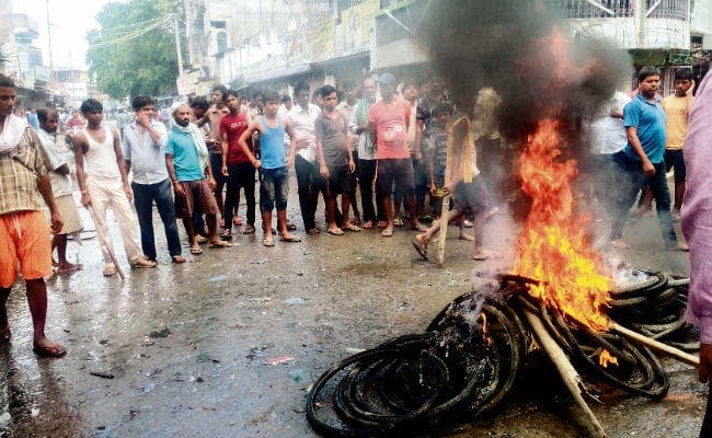 पटना : विधायक व पूर्व प्रमुख सहित 10 पर प्राथमिकी