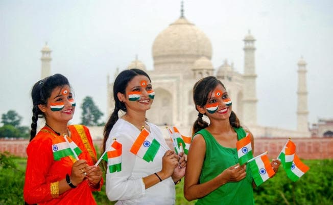 सवालों के चौराहे पर भारत विमर्श