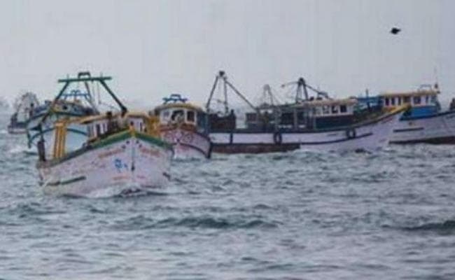 17 बांग्लादेशी मछुआरे समुद्री सीमा का उल्लंघन करने पर गिरफ्तार