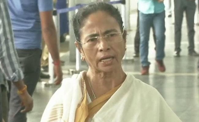 पूर्व प्रधानमंत्री अटल बिहारी वाजपेयी का हाल जानने के लिए ममता दिल्ली रवाना