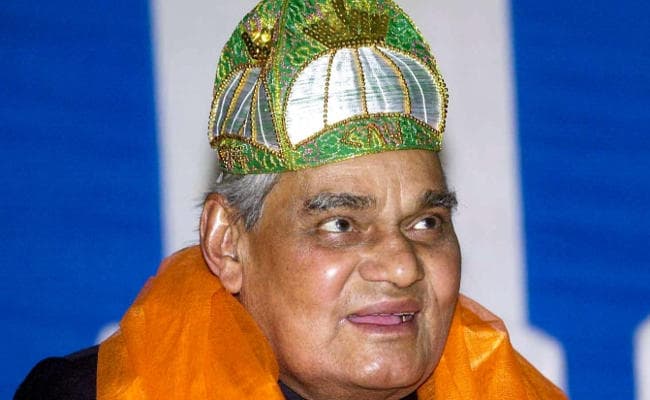 कारगिल से कंधार तक बड़ी सुरक्षा चुनौतियों का अटल ने किया था सामना