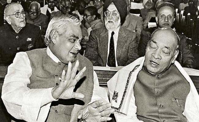 #Vajpayee: हमेशा सक्रिय रही वाजपेयी की विदेश नीति