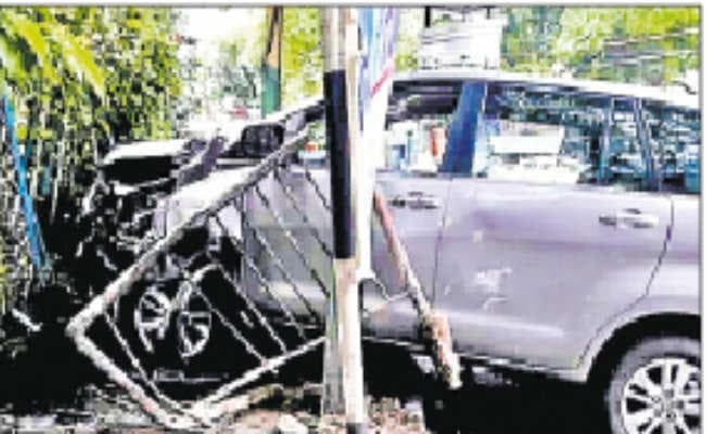 हादसे में तृणमूल सांसद कल्याण बनर्जी घायल