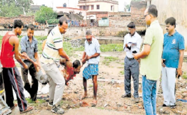 अंधेरा होते ही हुट्टी बाजार में अपराधियों का जमावड़ा, मौका मिलते ही करते हैं लूटपाट