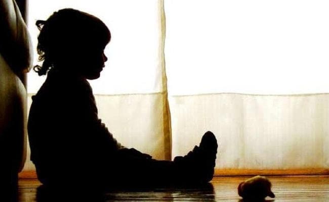 चौथी कक्षा की छात्रा के साथ यौन उत्पीड़न